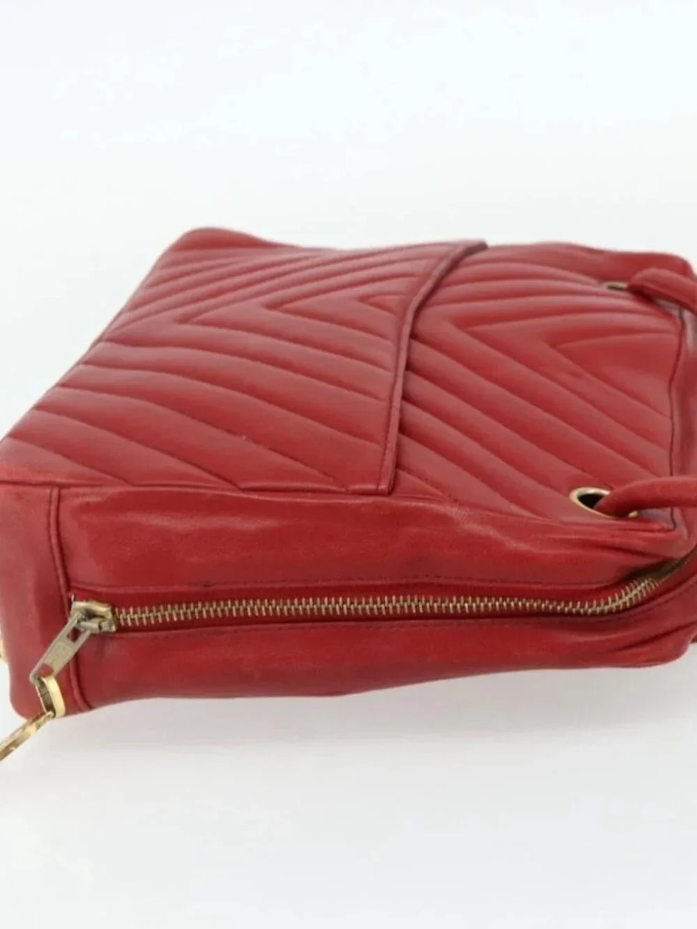 CHANEL V Stitch Shoulder Bag Lamb Skin Gold Red CC Auth mr2345